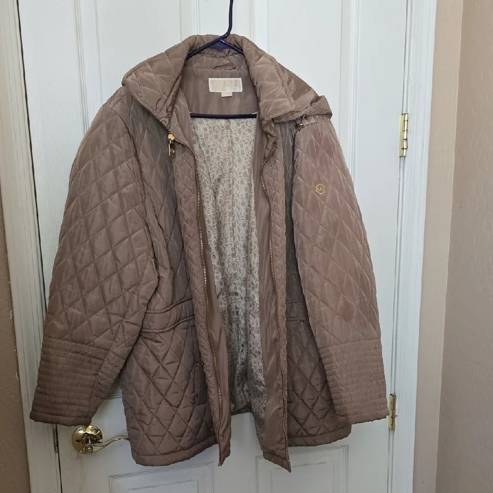 Michael Kors Womens Quilted Hooded Dark Tan Jacket - Picture 1 of 12